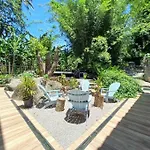Linda Casa Em Condominio Fechado