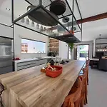 Linda Casa Em Condominio Fechado